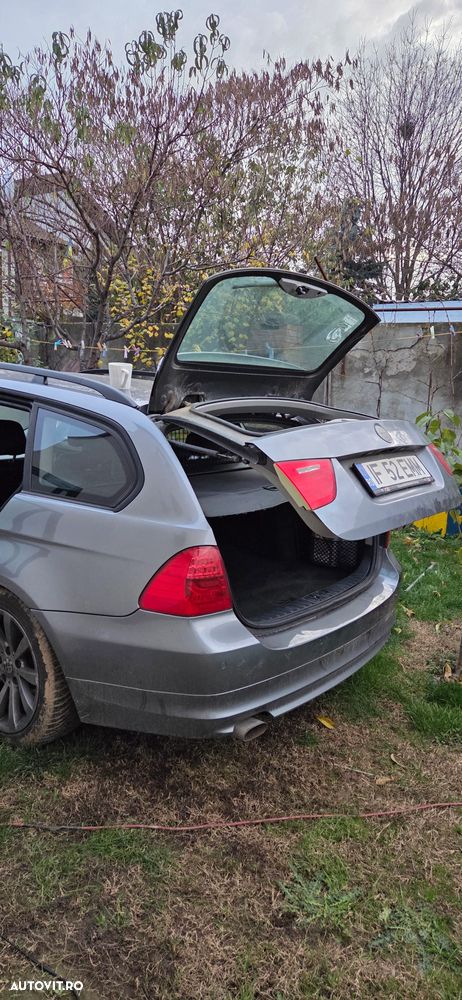 BMW Seria 3 318d - 15