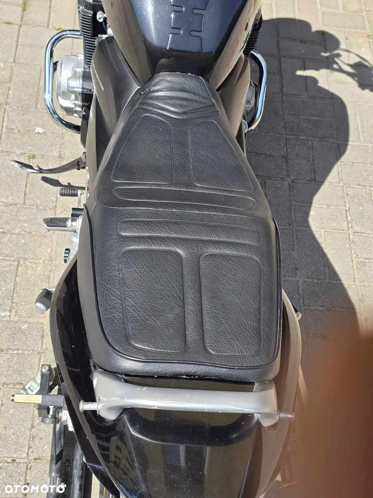 Suzuki GSX - 19
