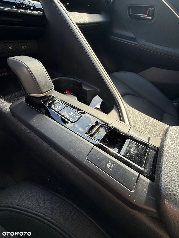 Toyota C-HR - 26