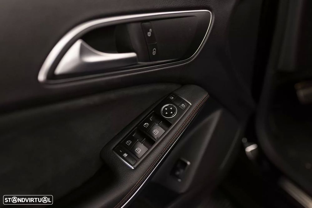 Mercedes-Benz CLA 220 - 9