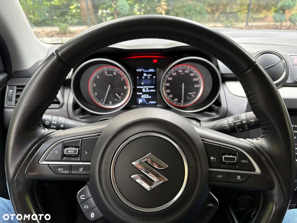 Suzuki Swift 1.2 Dualjet SHVS Premium Plus CVT - 13