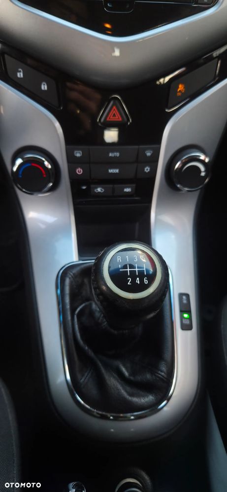 Chevrolet Cruze 1.7TD LT+ - 30