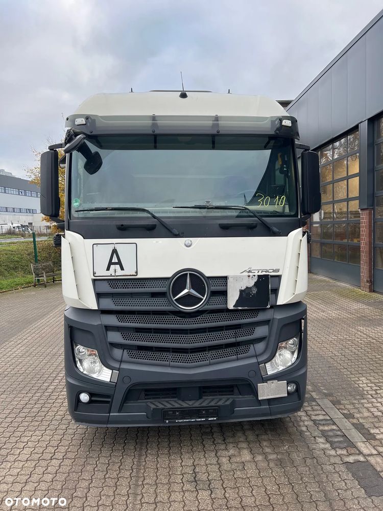 Mercedes-Benz 2545 ACTROS OŚ SKRĘTNA HAKOWIEC. - 38