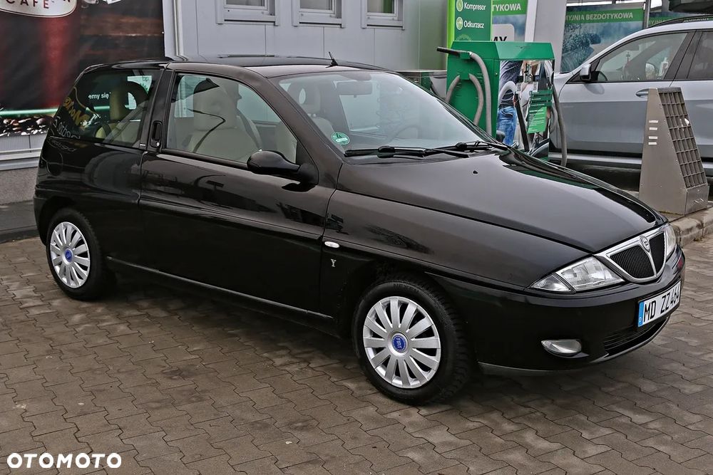 Lancia Ypsilon - 16