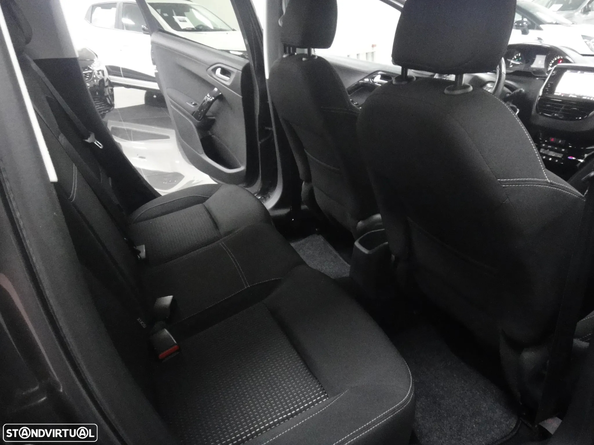 Peugeot 208 PureTech 110 Stop & Start Tech Edition - 23
