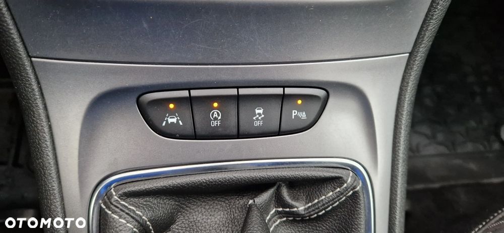 Opel Astra 1.6 D Start/Stop Business - 18