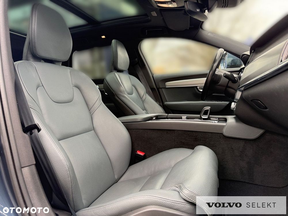 Volvo V90 Cross Country - 24