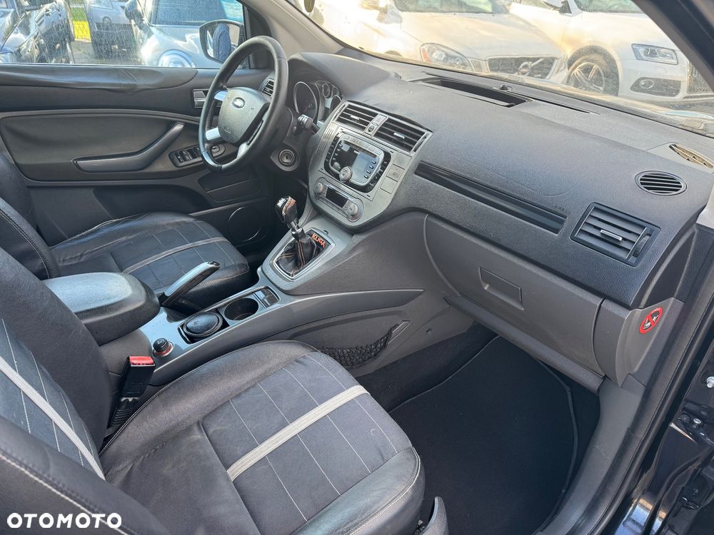 Ford Kuga - 12