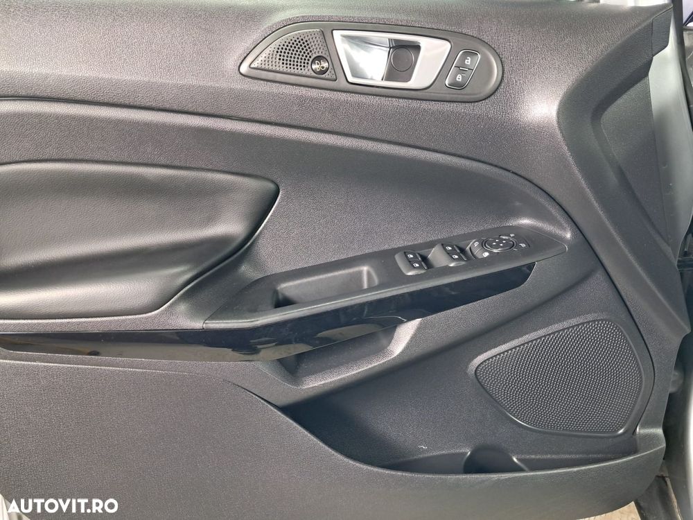 Ford EcoSport - 10