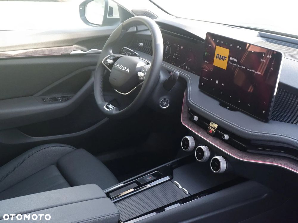 Skoda Superb 1.5 TSI Plug-in Hybrid L&K DSG - 17