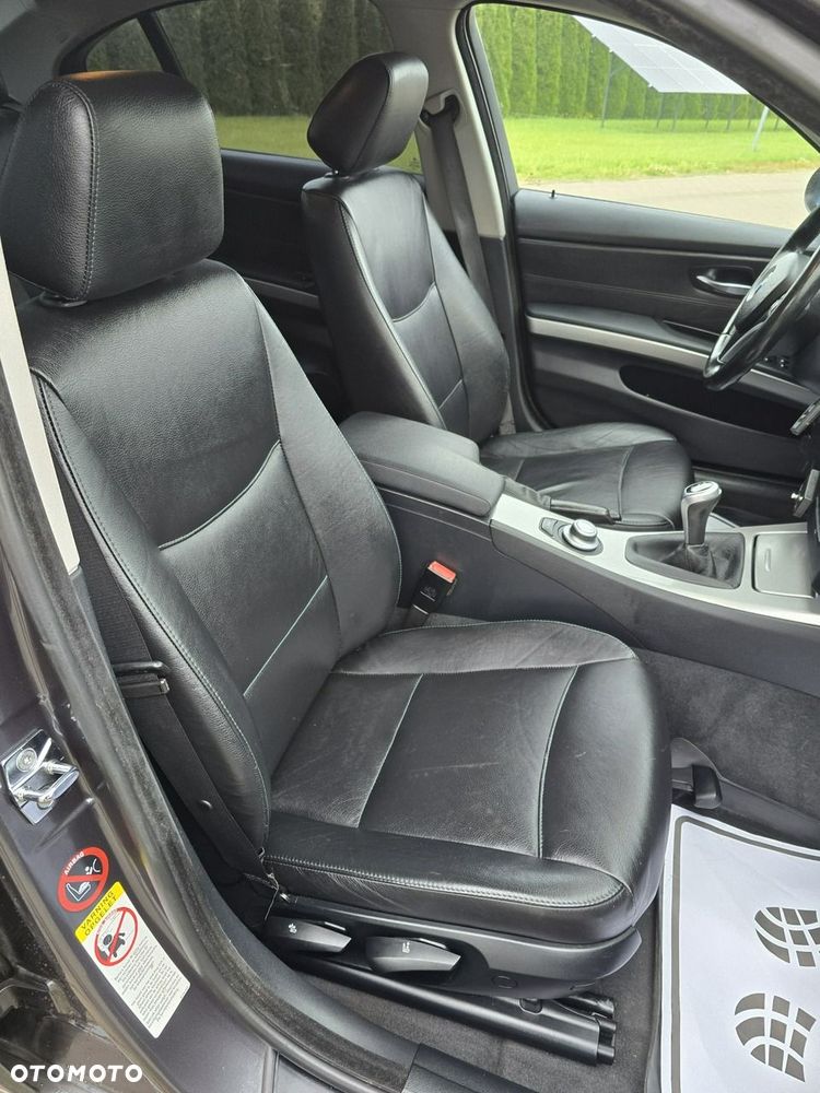 BMW Seria 3 - 24