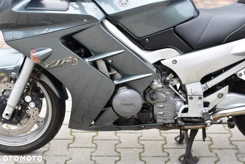 Yamaha FJR - 24