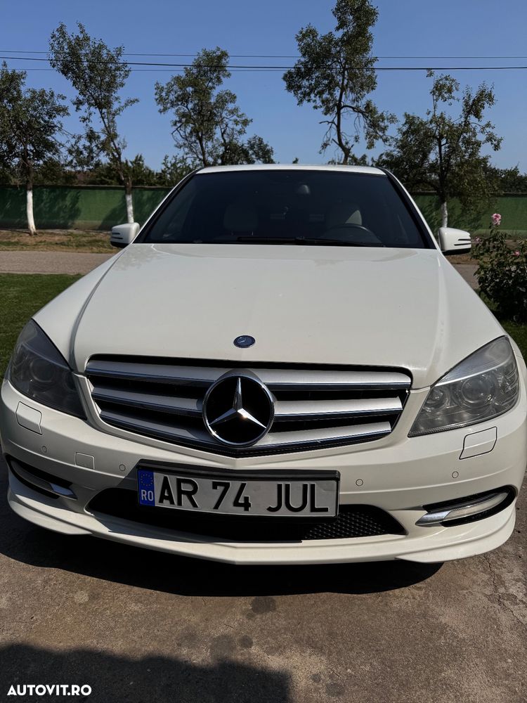 Mercedes-Benz C - 4