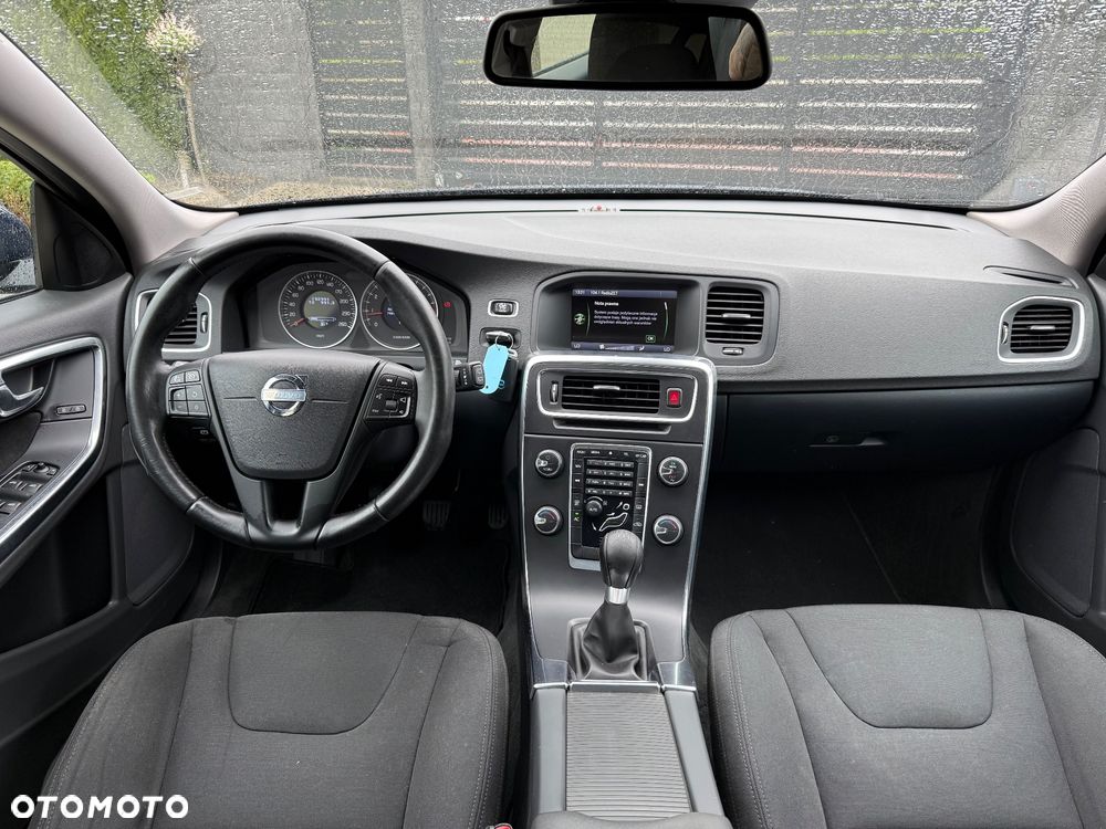 Volvo V60 T3 Edition - 27