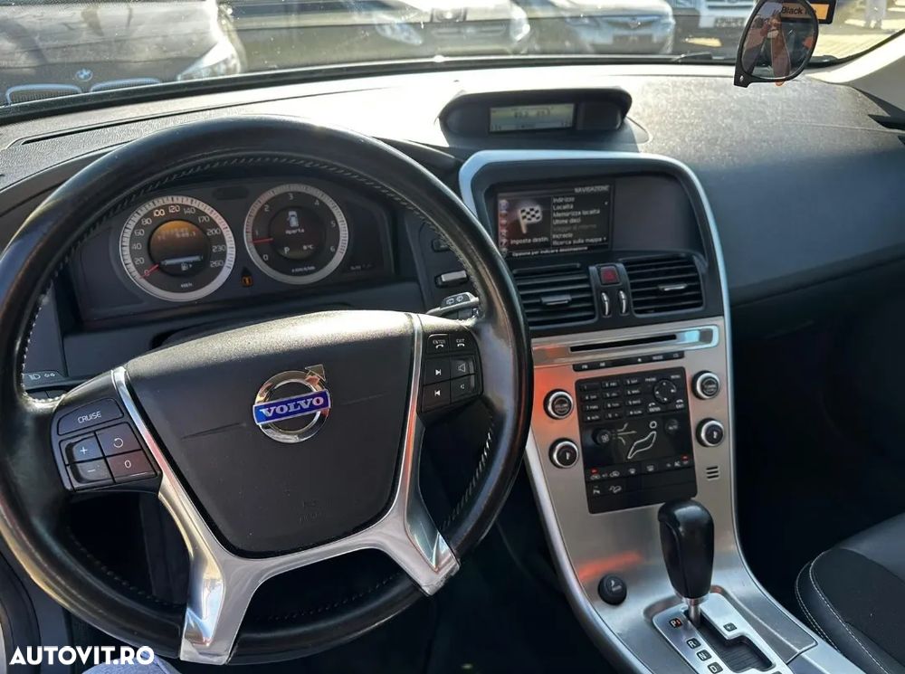 Volvo XC 60 - 6