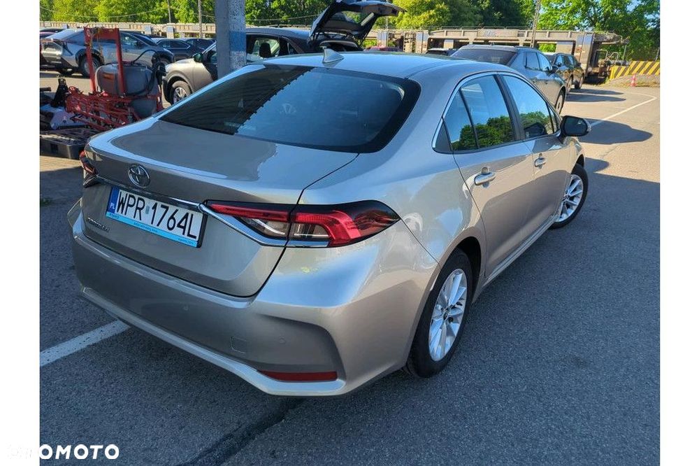 Toyota Corolla - 3