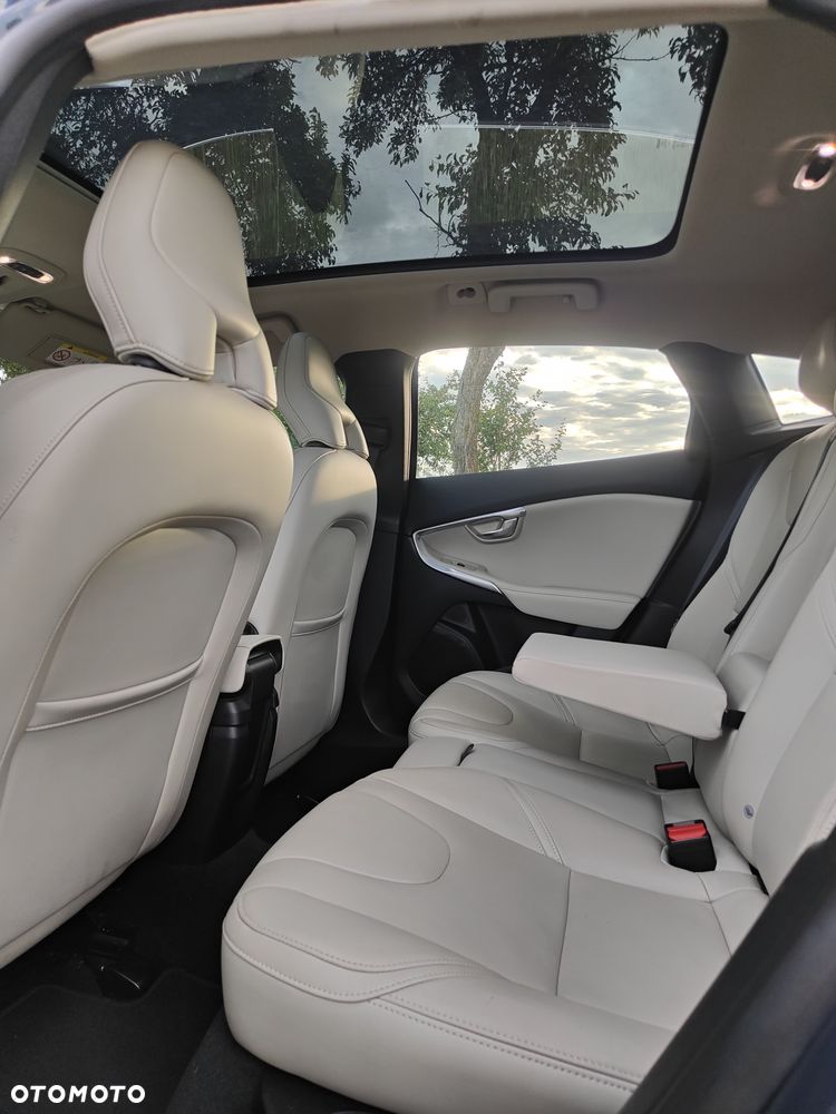 Volvo V40 D2 Drive-E Inscription - 4