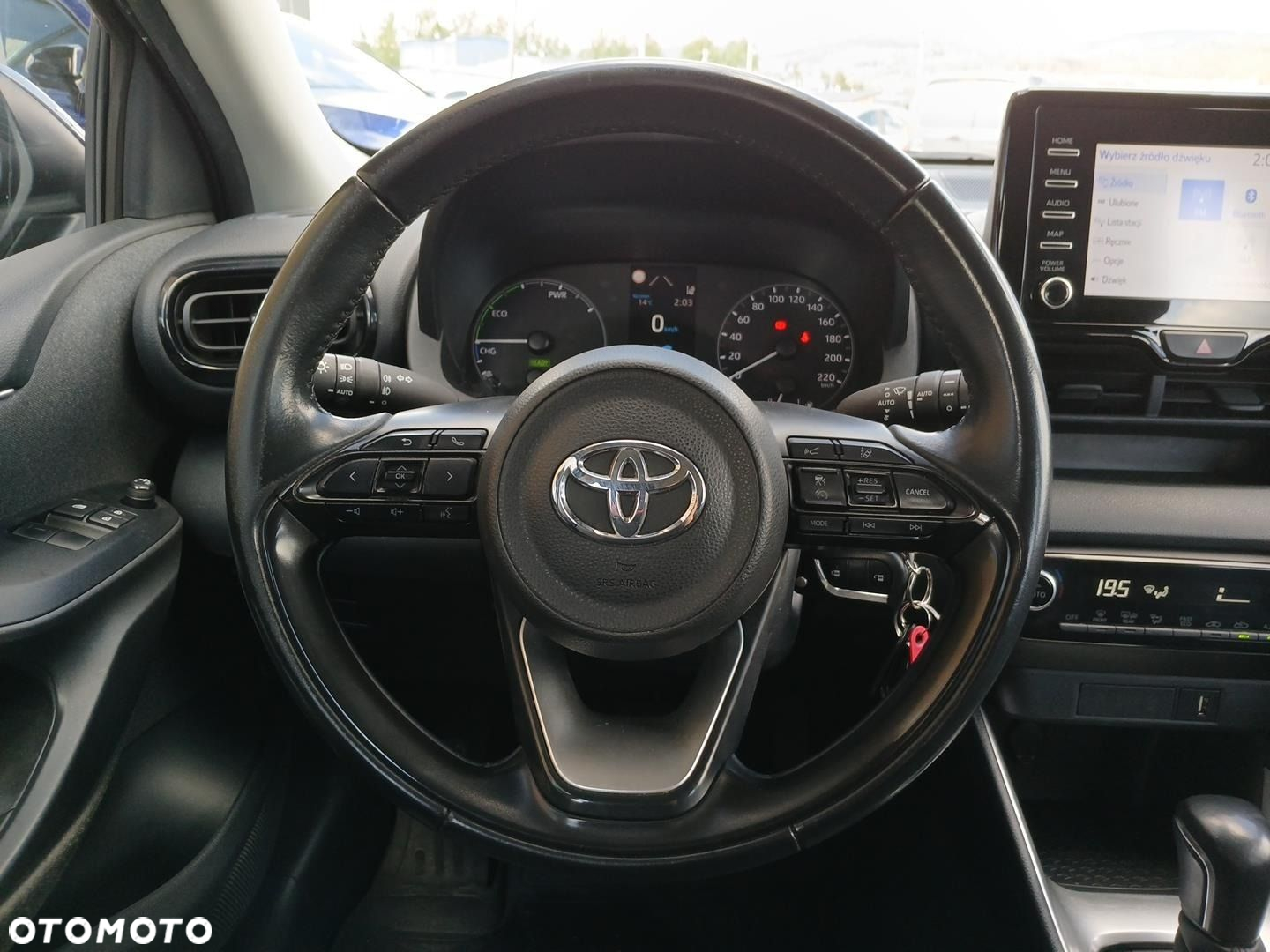 Toyota Yaris - 12