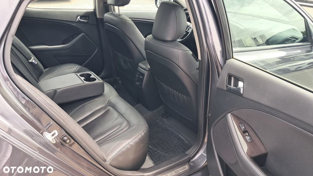 Kia Optima 1.7 CRDi XL - 19