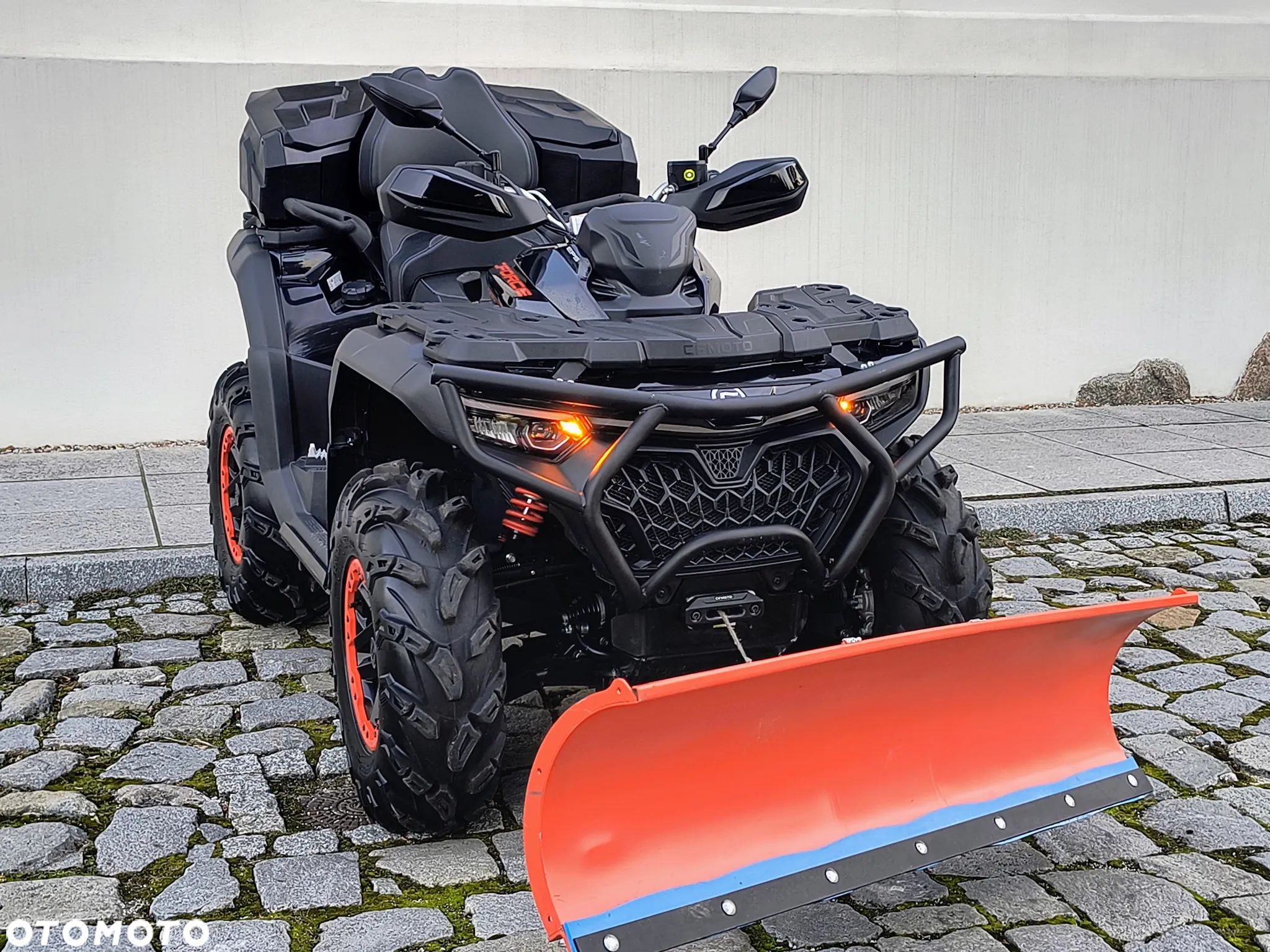 CFMoto CForce - 1