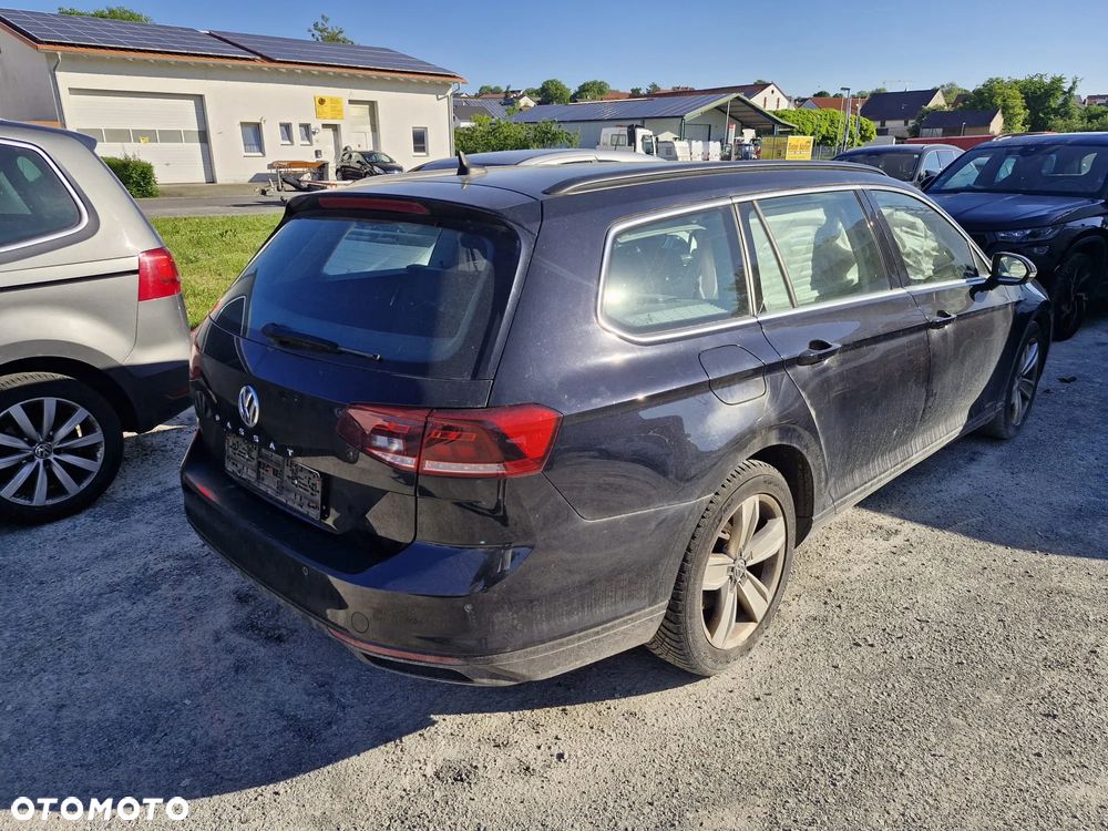Volkswagen Passat 2.0 TDI SCR DSG Business - 21