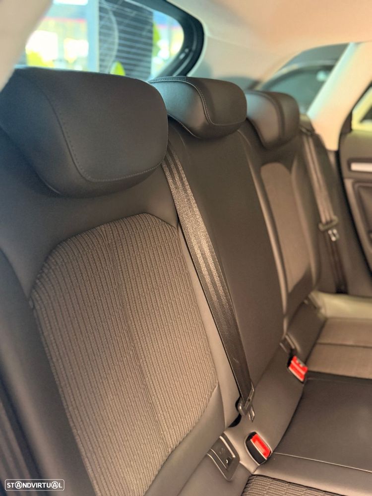 Audi A3 Sportback 1.6 TDI Design S tronic - 44