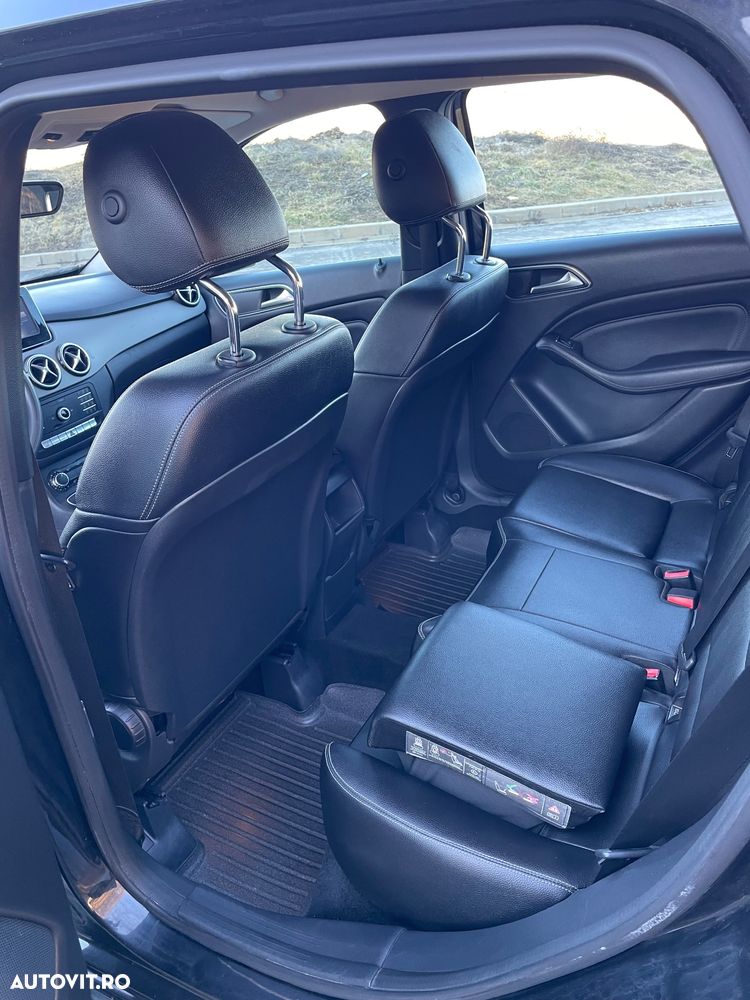 Mercedes-Benz B 200 d 4Matic 7G-DCT - 12