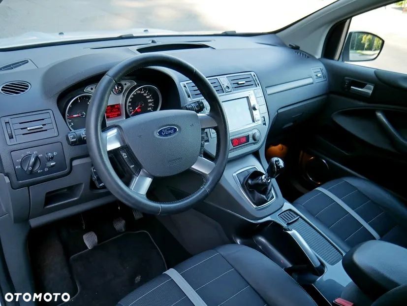 Ford Kuga 2.0 TDCi 4WD Titanium - 11