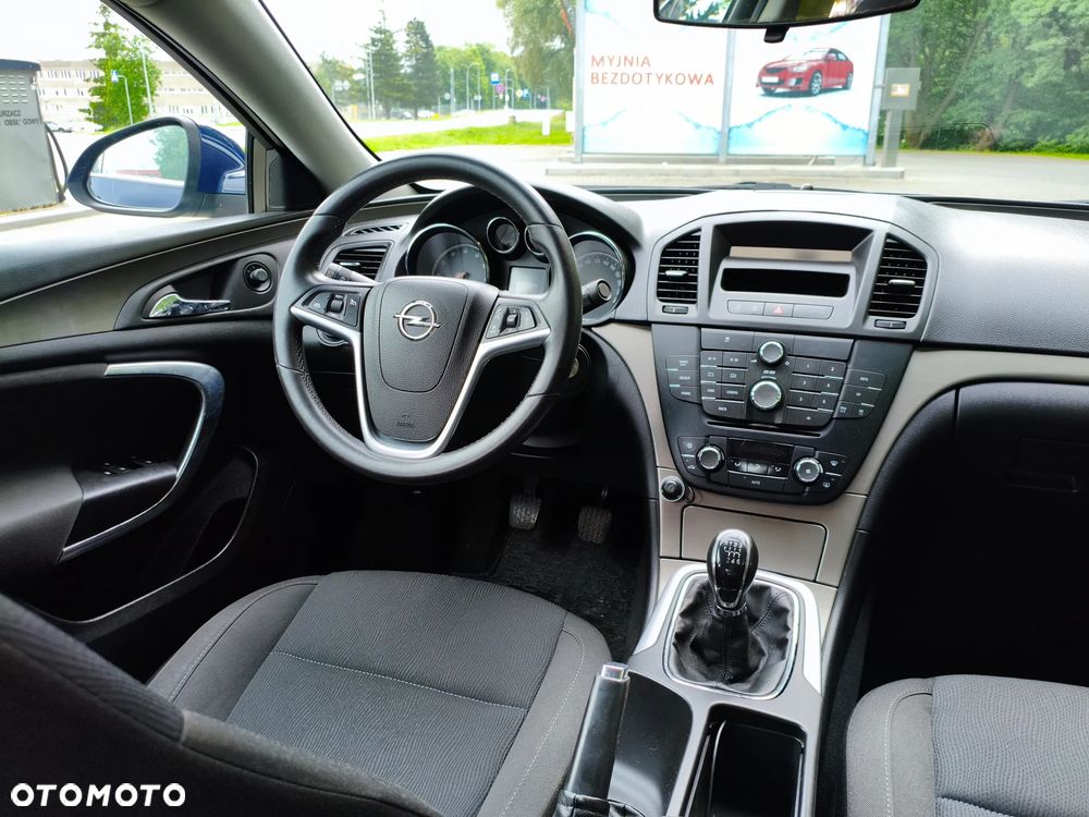 Opel Insignia 1.8 - 15