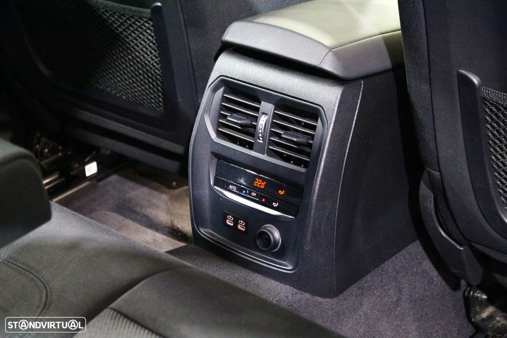 BMW 330 e Auto - 19