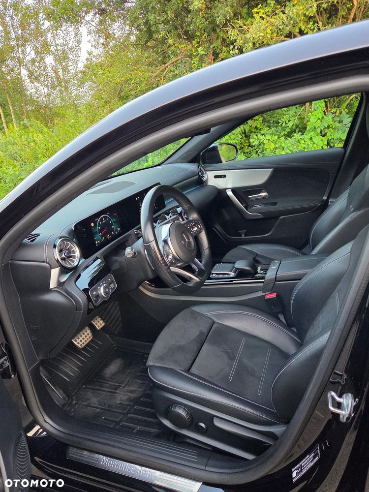 Mercedes-Benz Klasa A 200 Edycja specjalna 7G-DCT - 16