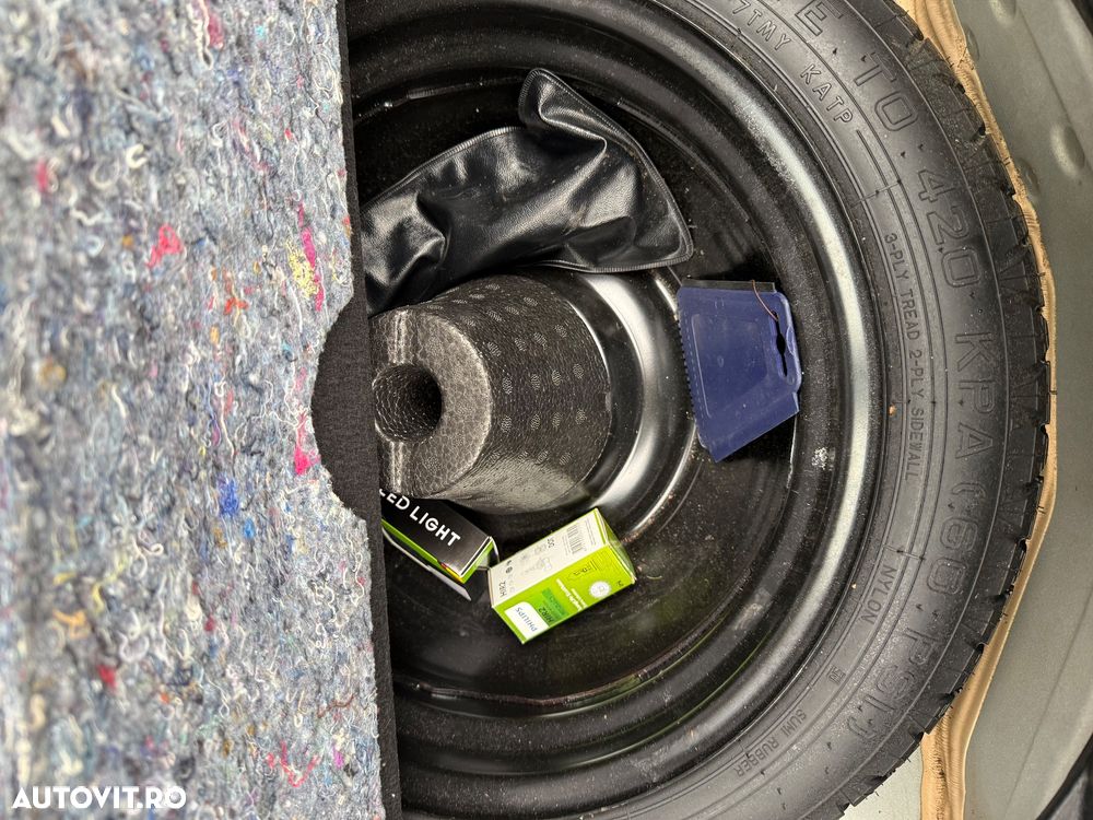 Toyota Yaris 1.5 VVT-i HSD Eco - 13