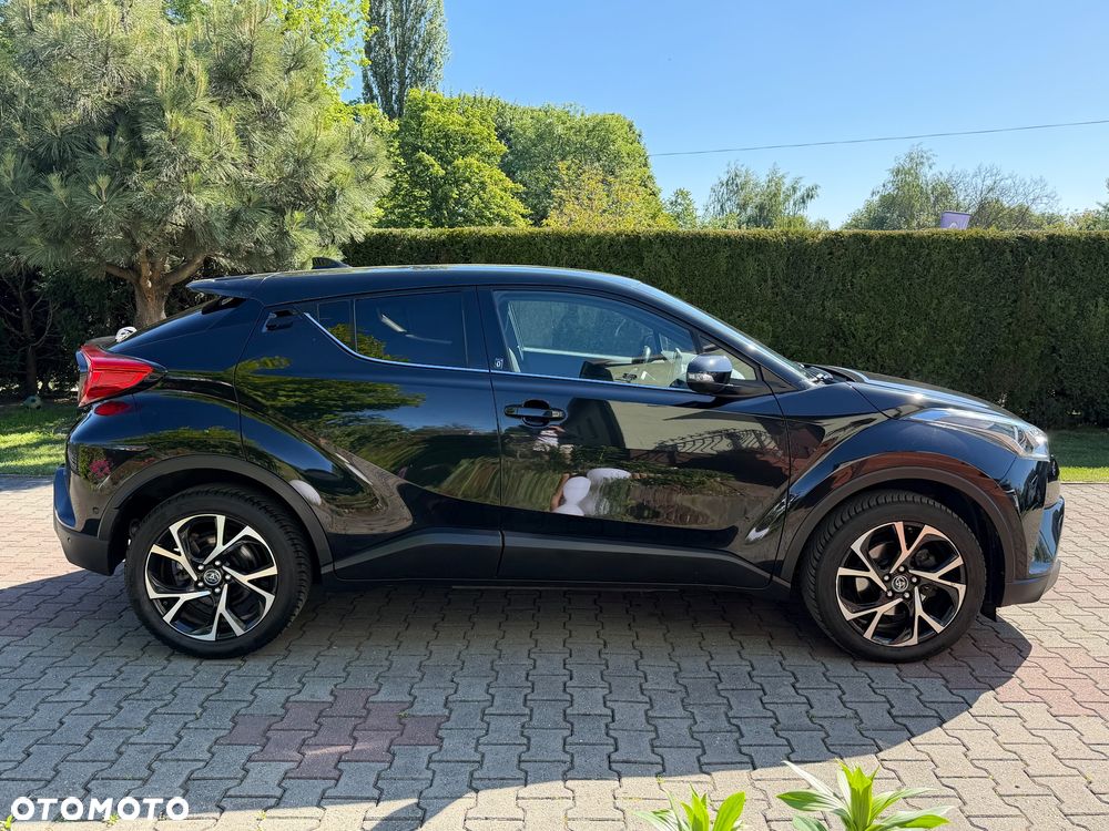 Toyota C-HR 1.2 Turbo Team Deutschland - 6