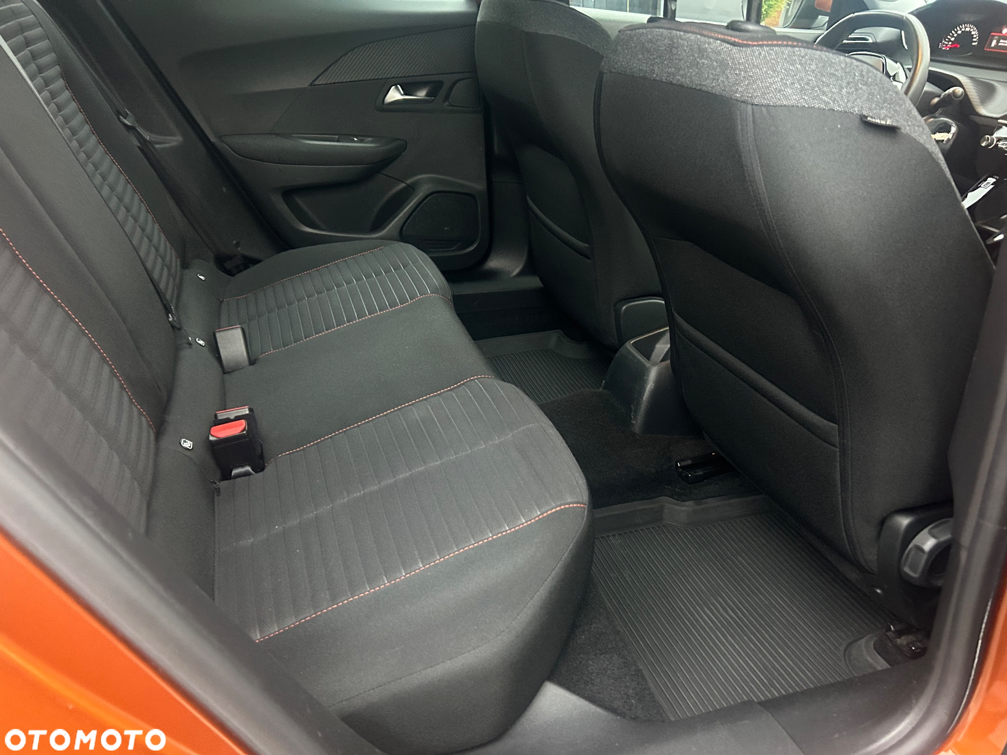 Peugeot 2008 1.5 BlueHDi Active Pack S&S - 20