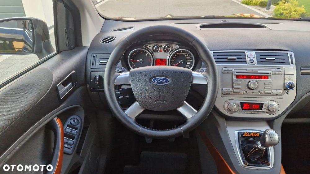 Ford Kuga 2.0 TDCi Titanium - 13