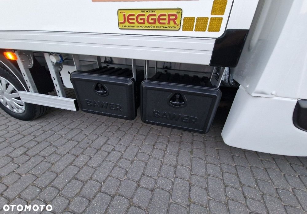 Renault Master - 25