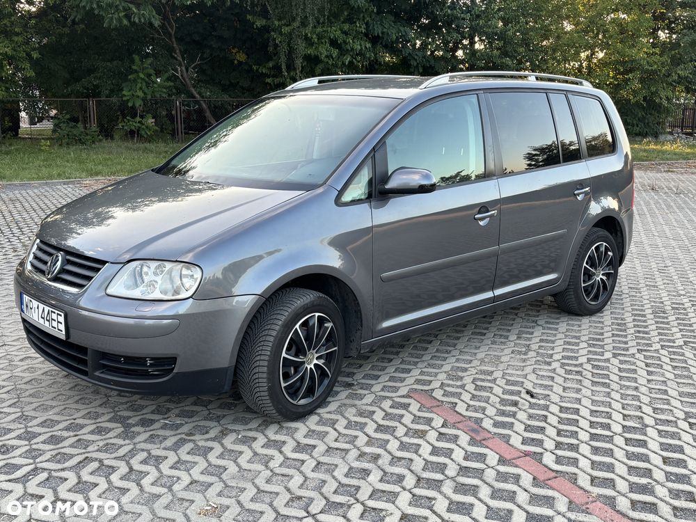 Volkswagen Touran - 2