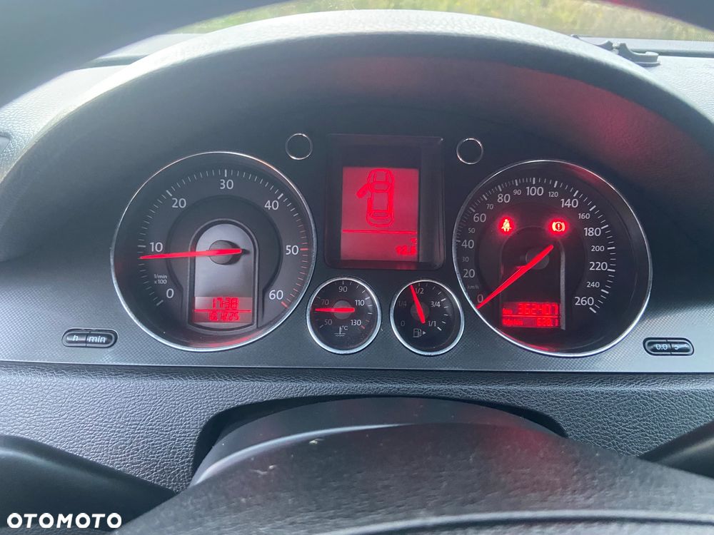 Volkswagen Passat 1.9 TDI Comfortline - 7