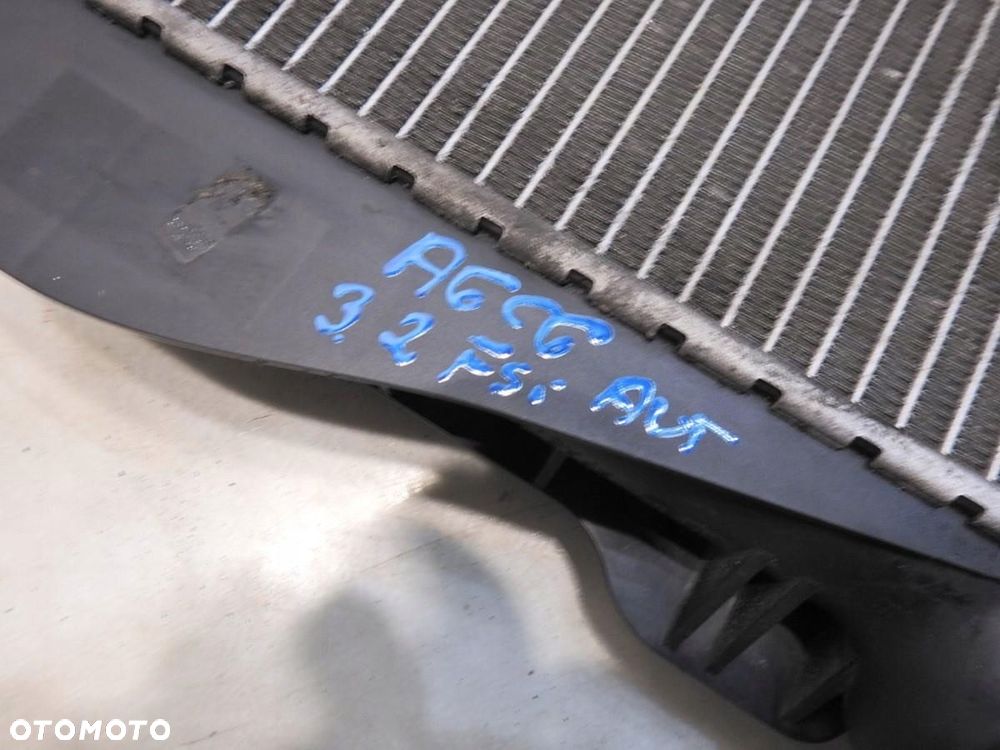 CHŁODNICA WODY AUTOMAT AUDI A6 C6 3.2 FSI 4F0121251M - 2