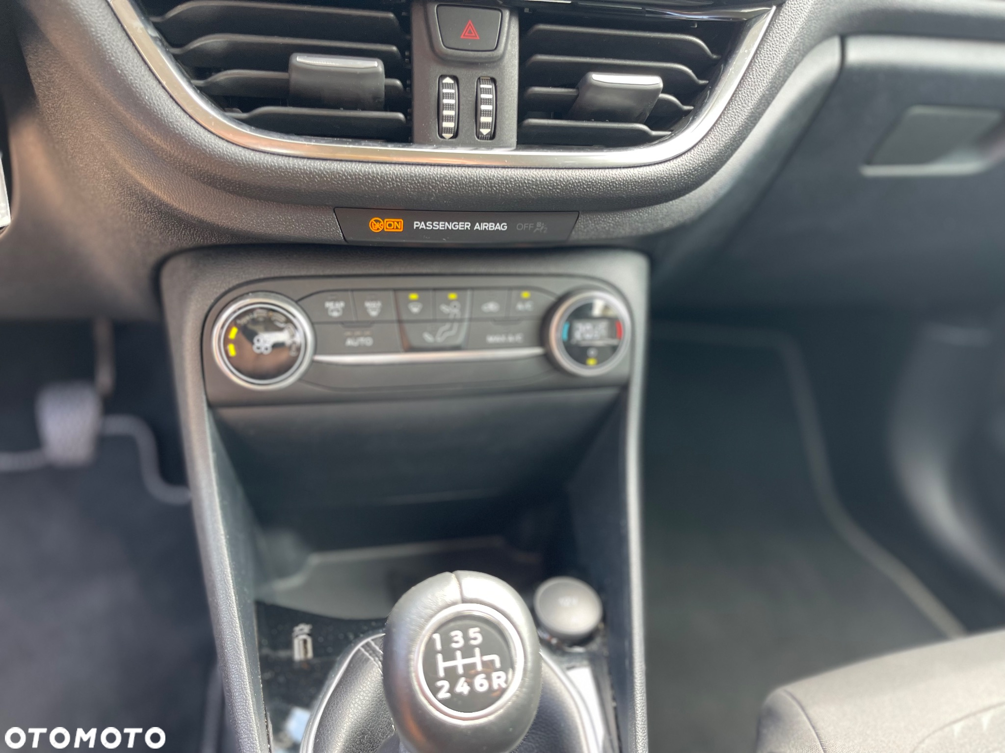 Ford Fiesta 1.0 EcoBoost S&S TITANIUM - 20