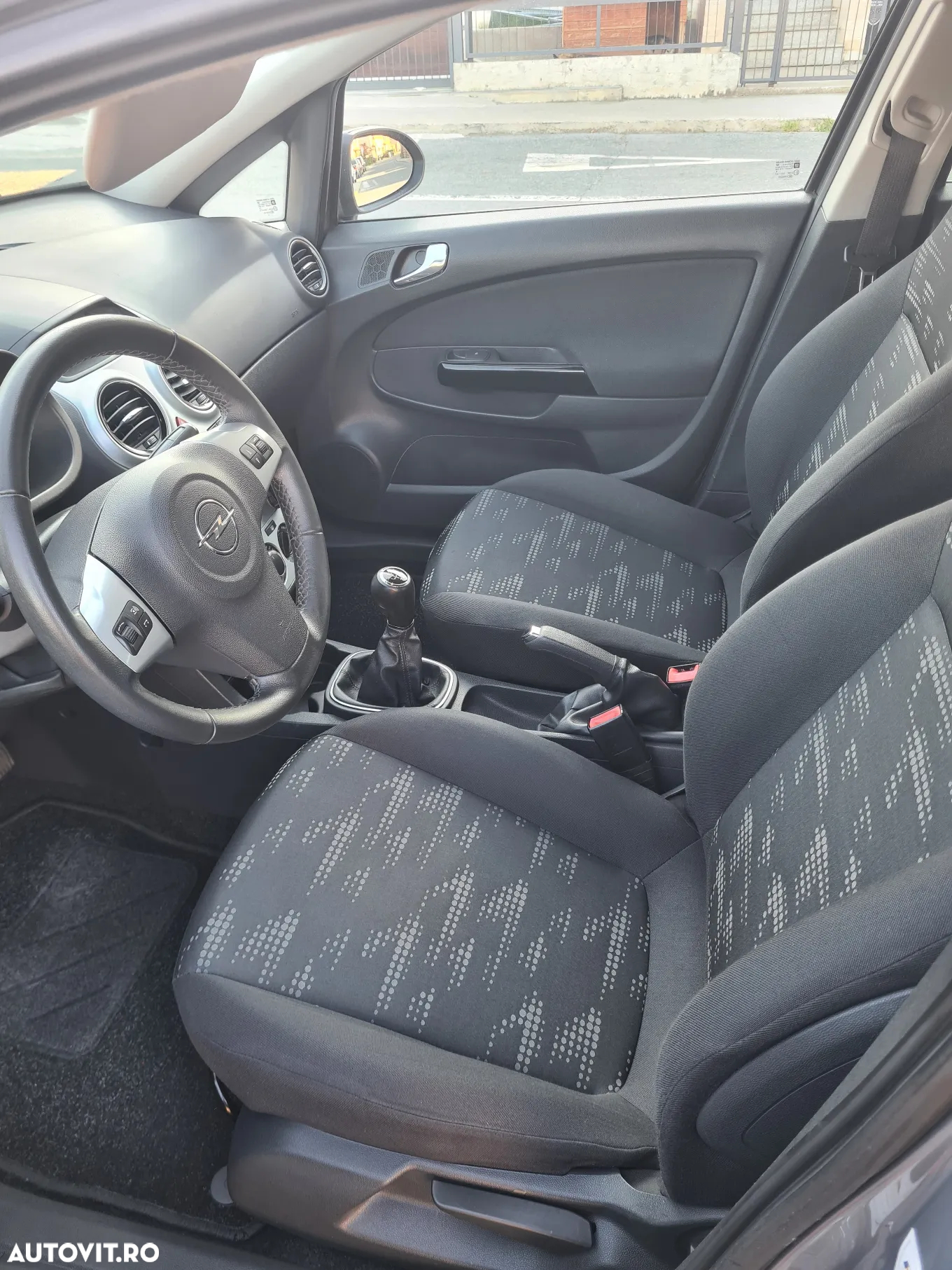 Opel Corsa 1.3 CDTI EcoFlex Start/Stop Cosmo - 9