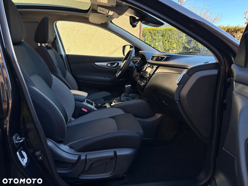 Nissan Qashqai 1.3 DIG-T DCT TEKNA+ - 17