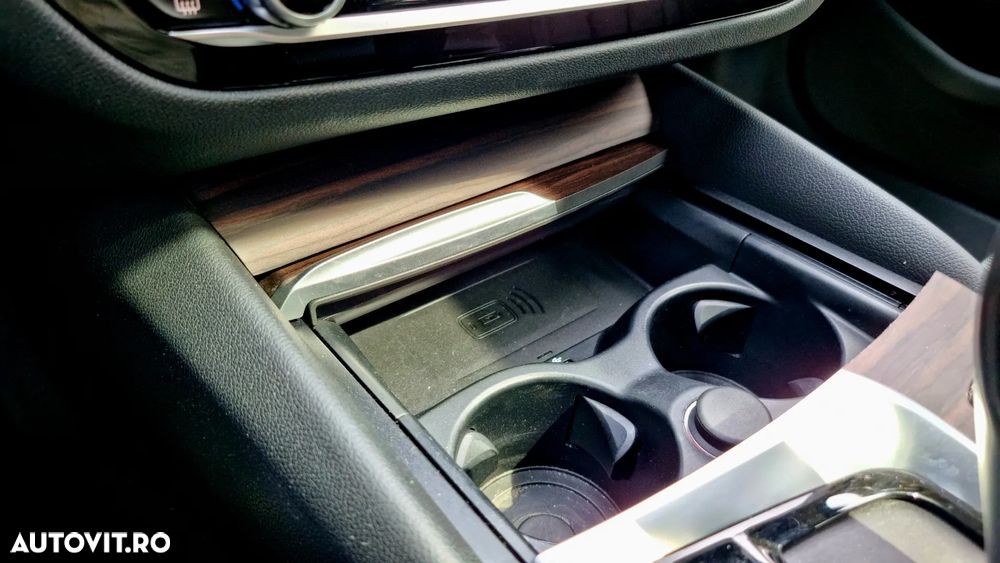 BMW Seria 5 530e Aut. Luxury Line - 20