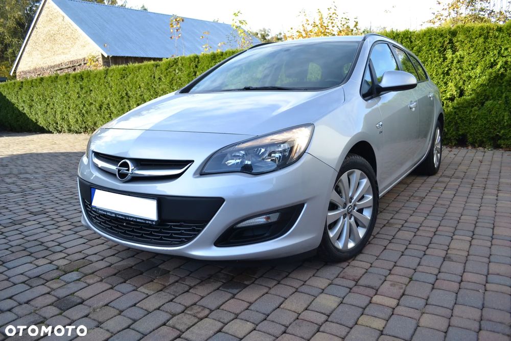 Opel Astra 1.4 T Cosmo EU6 - 1