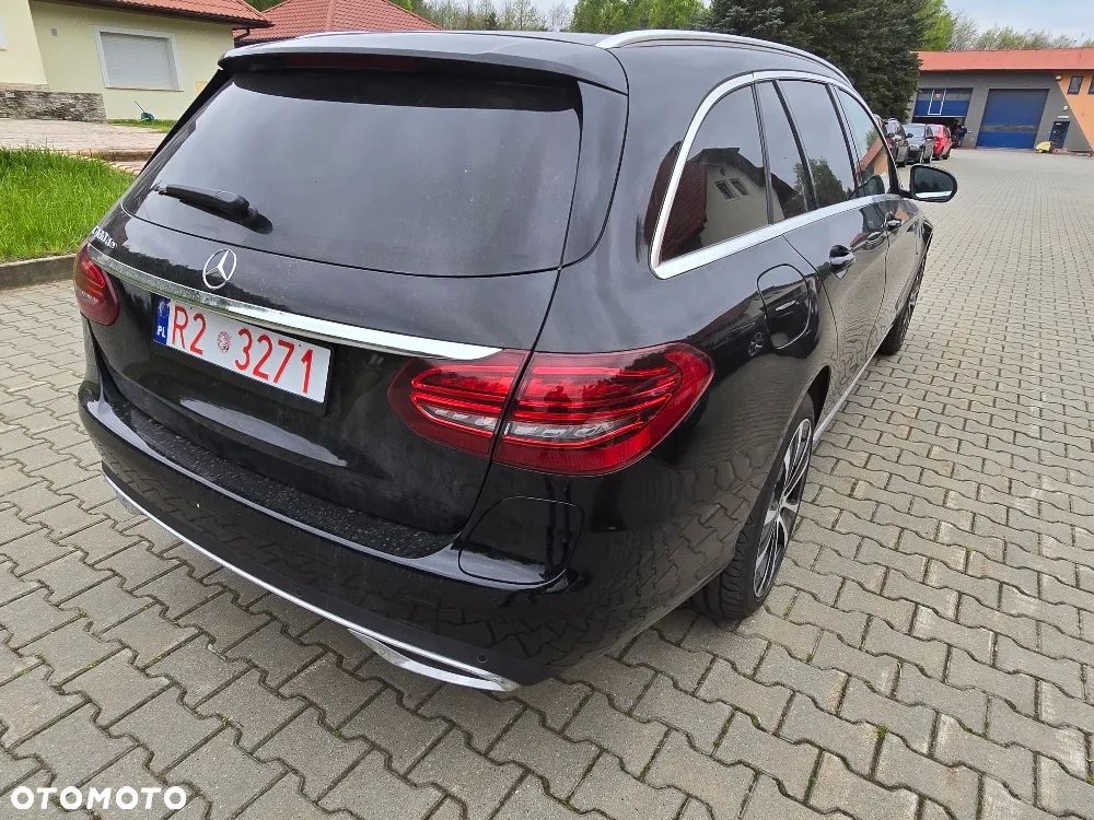 Mercedes-Benz Klasa C 300 de 9G-TRONIC - 12