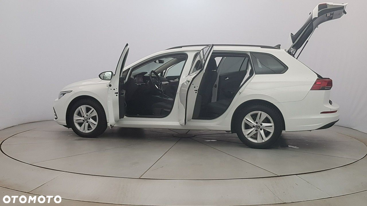 Volkswagen Golf - 11