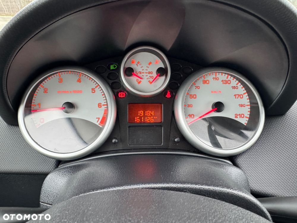 Peugeot 207 1.4 Trendy - 14