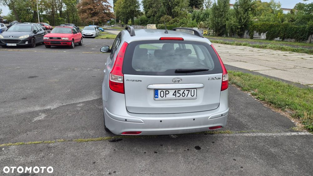 Hyundai i30 1.6 Comfort EU5 - 3