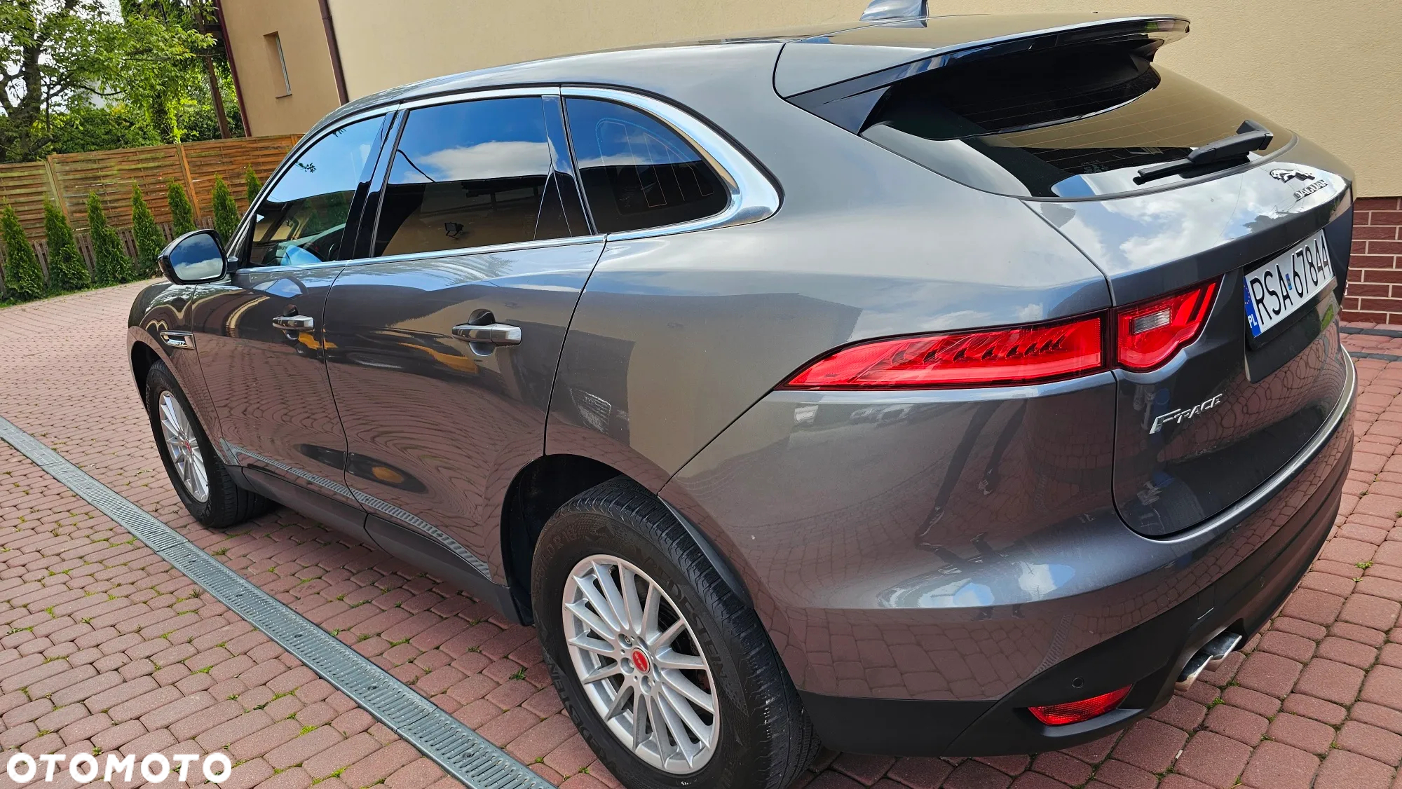 Jaguar F-Pace 2.0 i4D AWD Prestige - 25