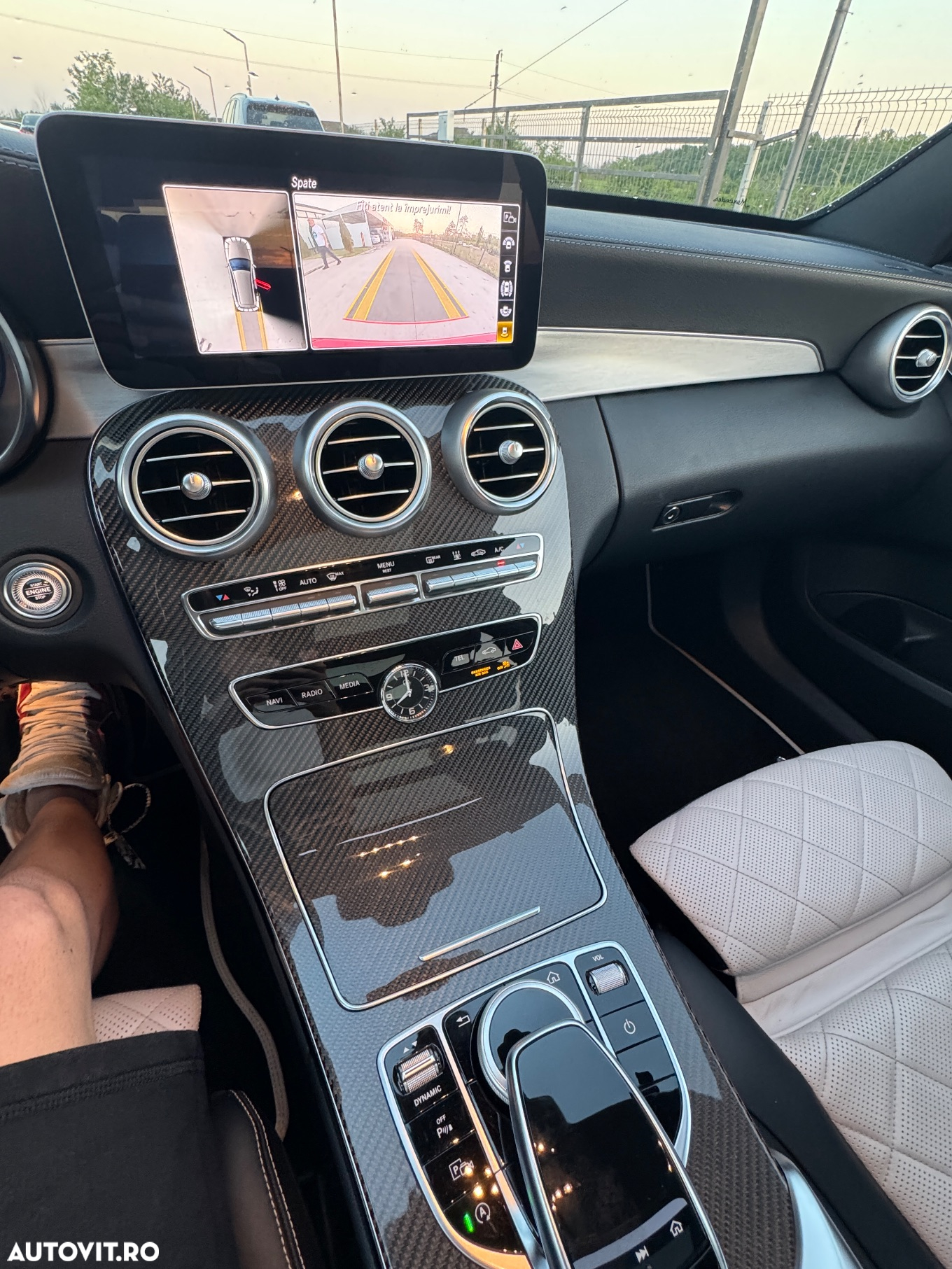 Mercedes-Benz C 220 d 4Matic 9G-TRONIC AMG Line - 13